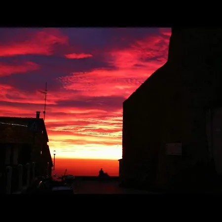 S.anna Giglio Castello